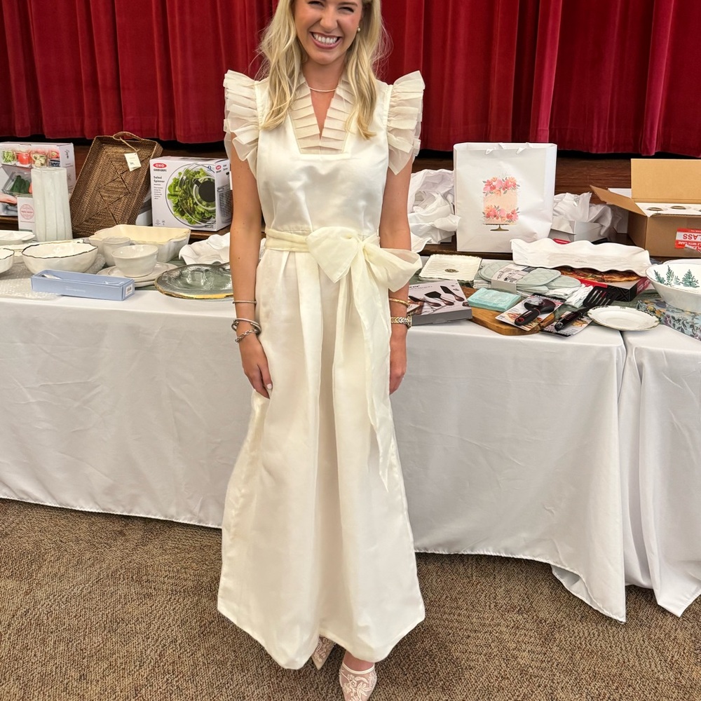 Elegant Cream Midi Dress